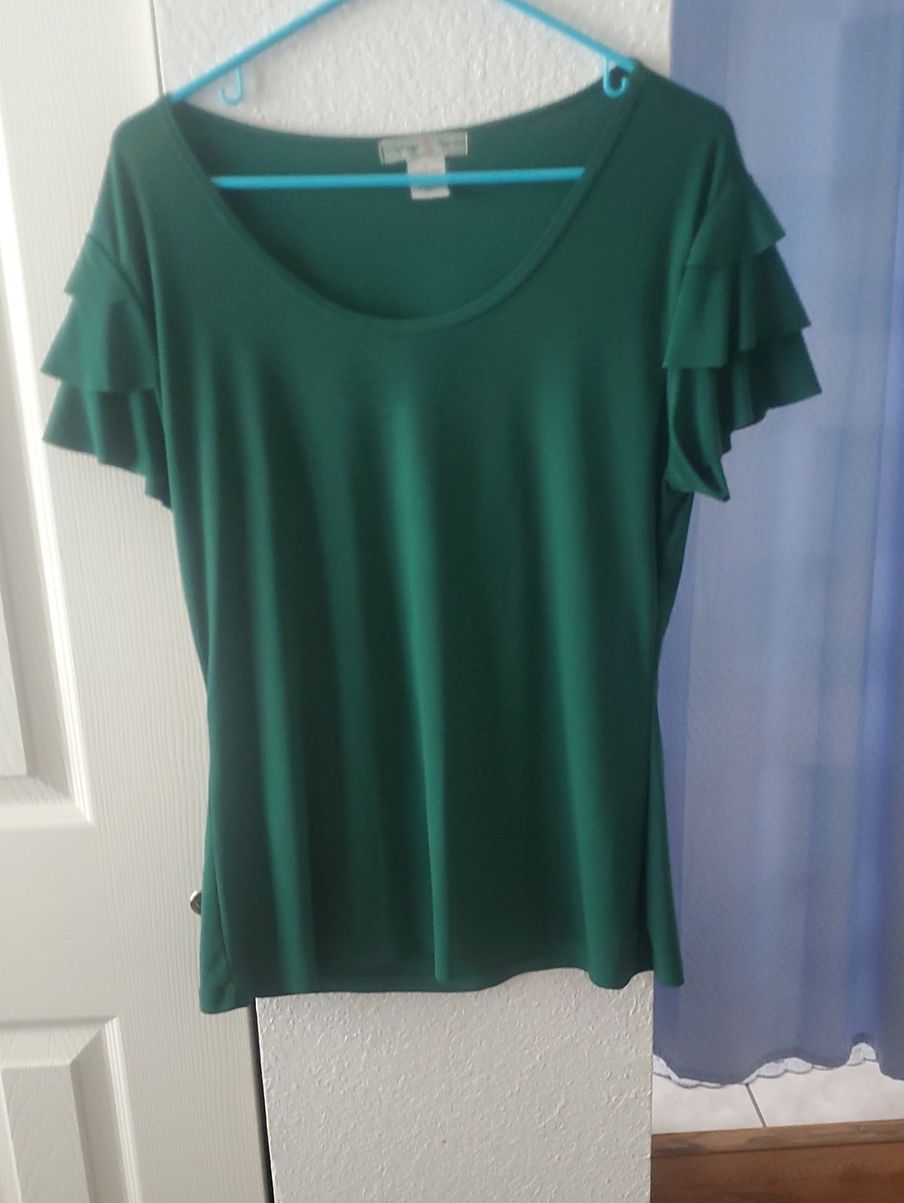 Vintage Suzie Emerald Green Ruffle Sleeve Short Sleeve Top